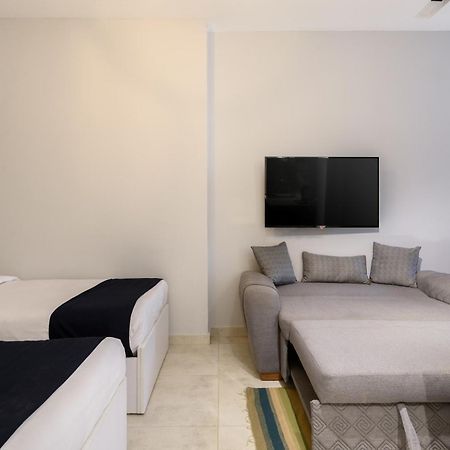 Travelholic Residence Golden Gates Kaherah Luaran gambar
