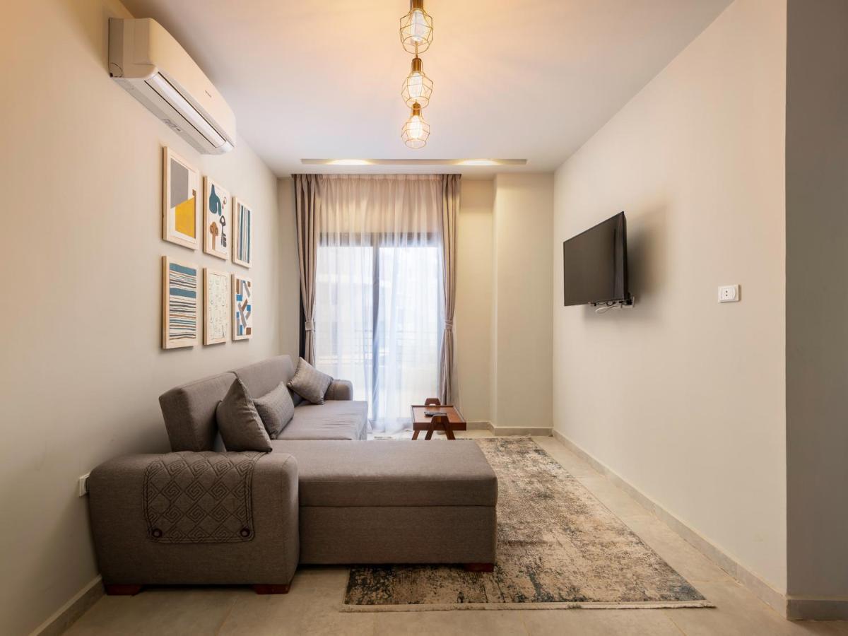 Travelholic Residence Golden Gates Kaherah Luaran gambar