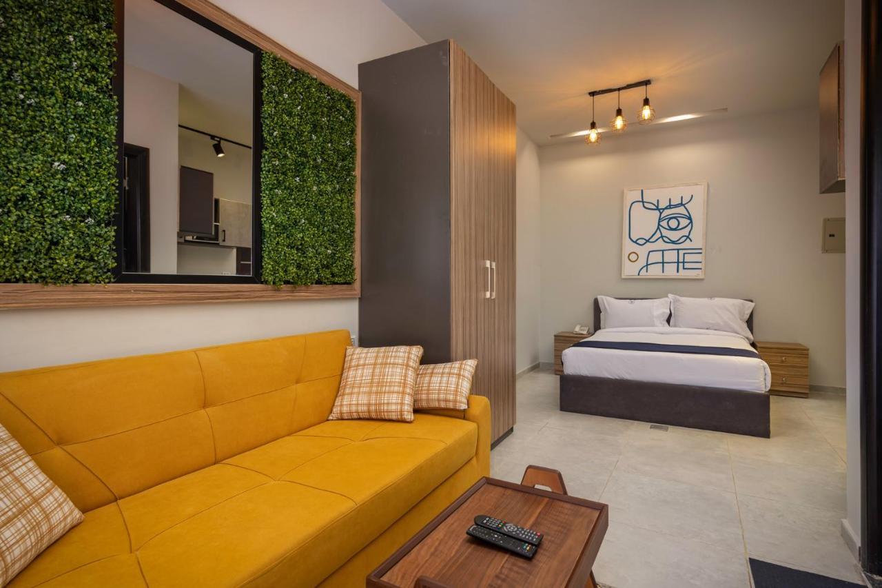 Travelholic Residence Golden Gates Kaherah Luaran gambar