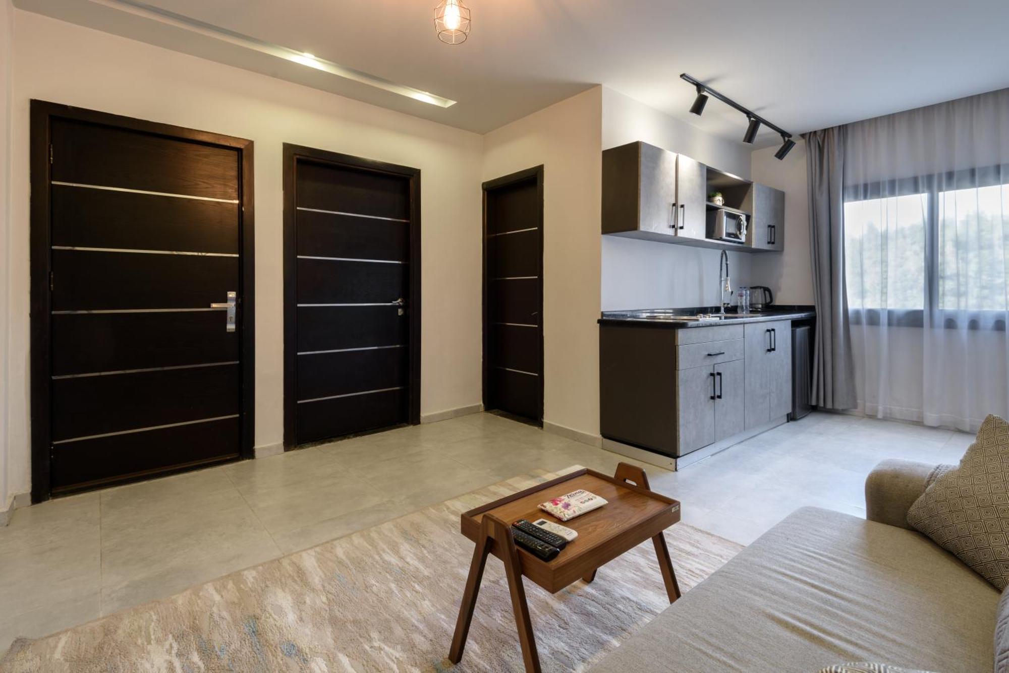 Travelholic Residence Golden Gates Kaherah Luaran gambar